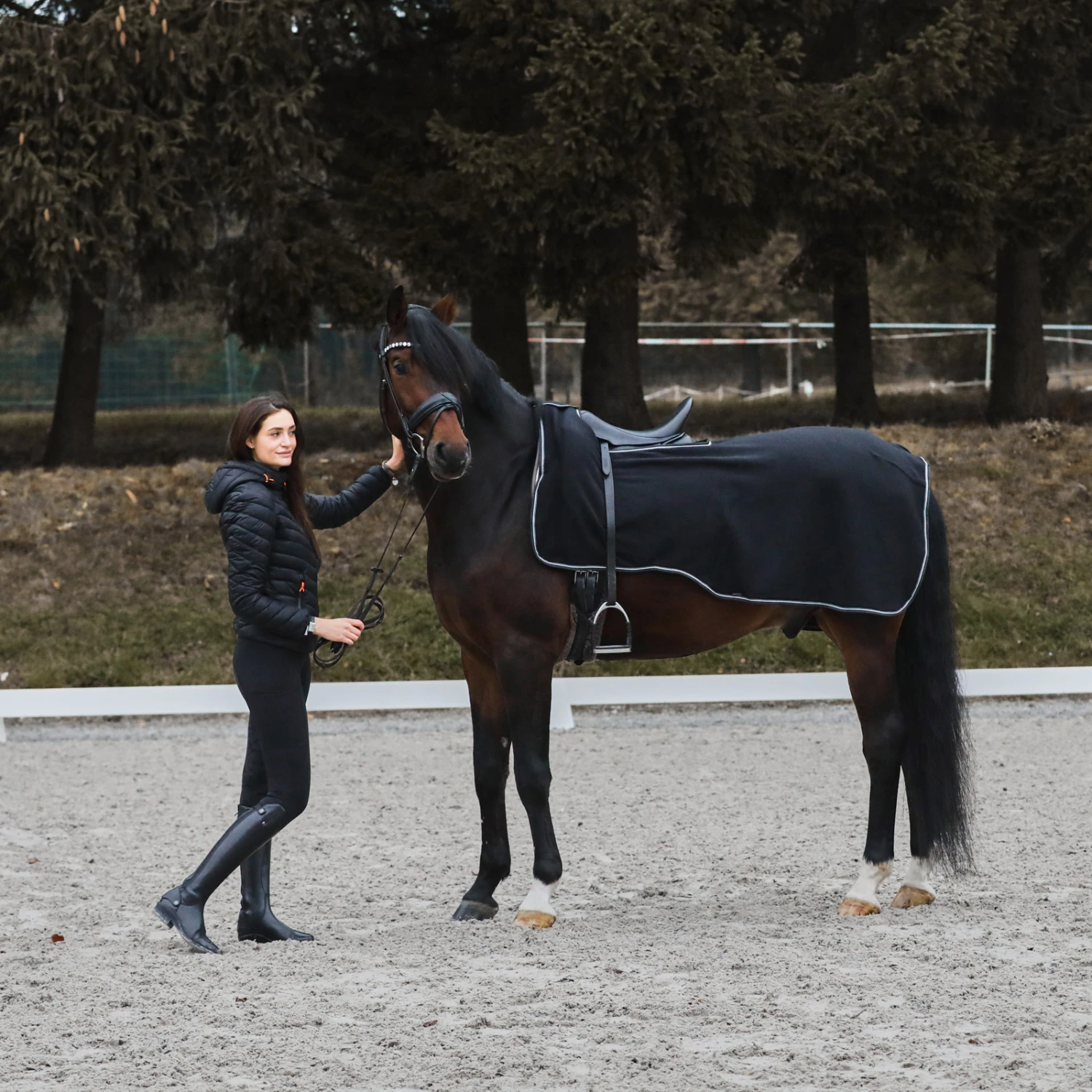 Horze Kiel Fleece Ausreitdecke – Bild 6