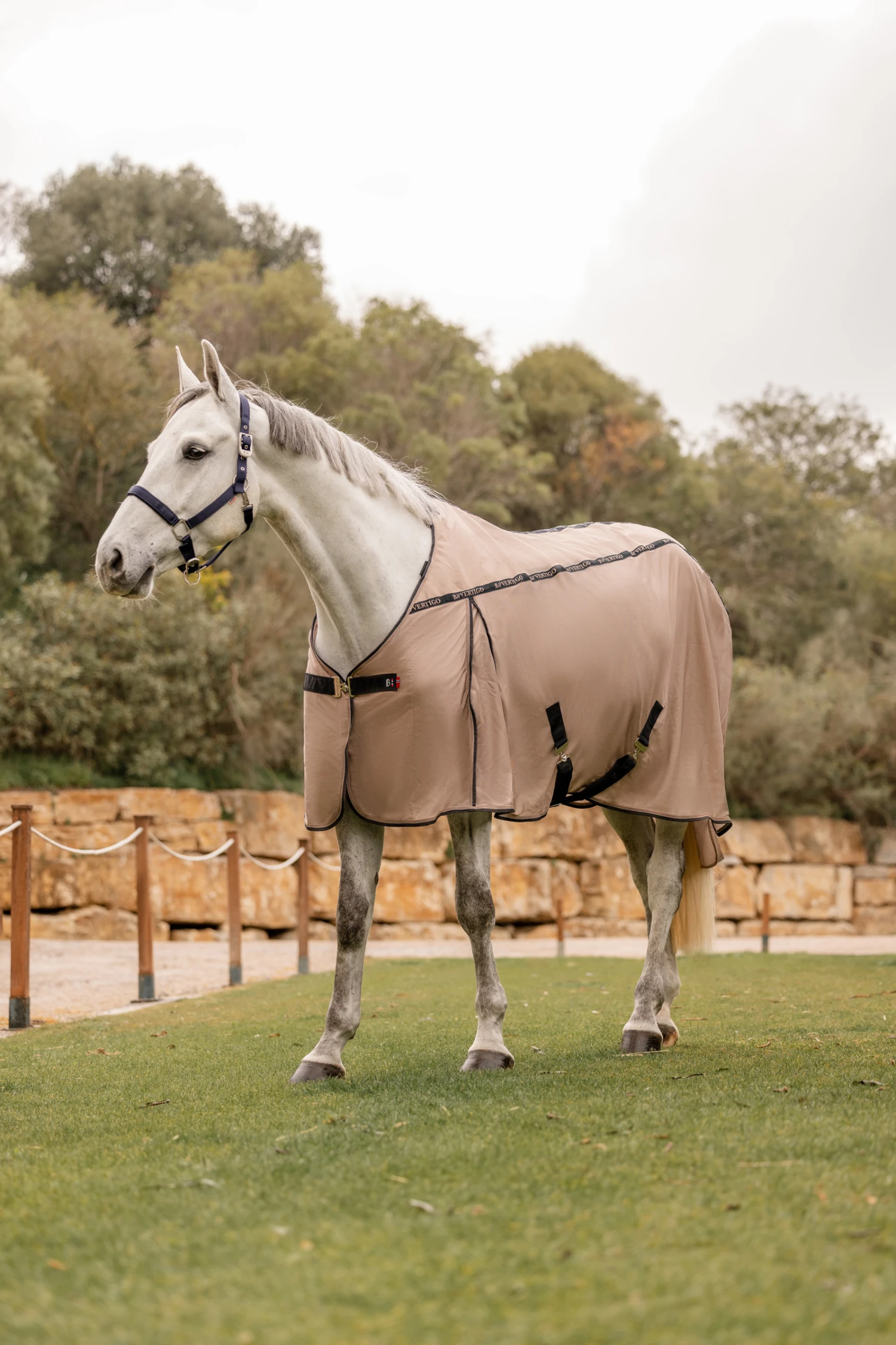 B Vertigo Combo Fly Rug With Detachable Neck And UV Protection – Bild 9